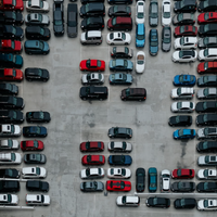 //ijrorwxhloppln5m.ldycdn.com/cloud/loBpkKjplmSRilrljqqljq/2025_automotive_crisis.png
